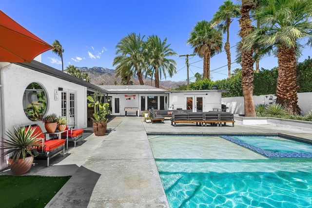 1620 E El Alameda, Palm Springs, CA 92262