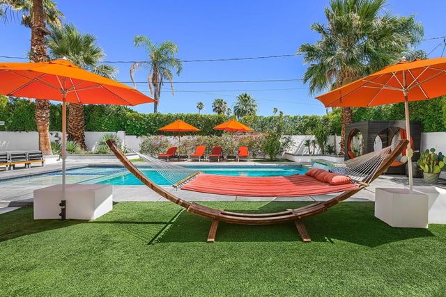 1620 E El Alameda, Palm Springs, CA 92262