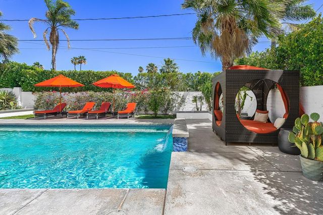 1620 E El Alameda, Palm Springs, CA 92262