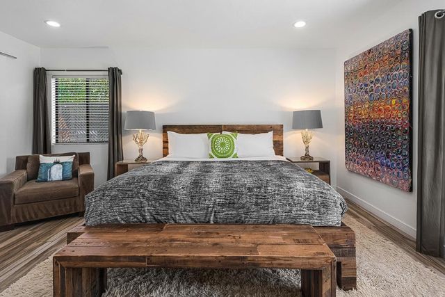 1620 E El Alameda, Palm Springs, CA 92262