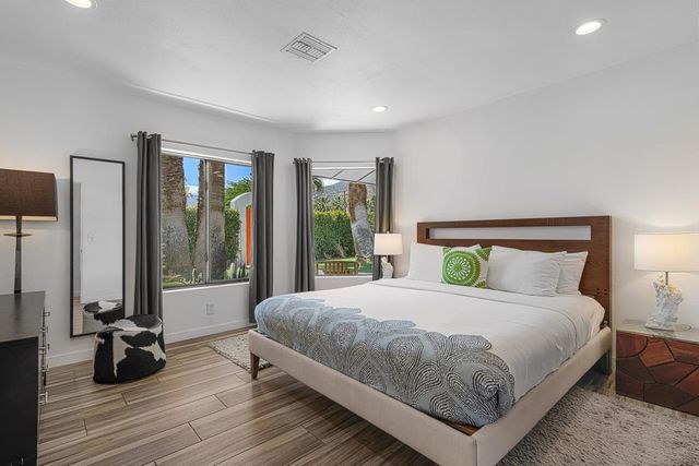 1620 E El Alameda, Palm Springs, CA 92262