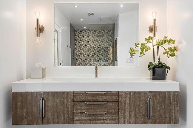 1620 E El Alameda, Palm Springs, CA 92262