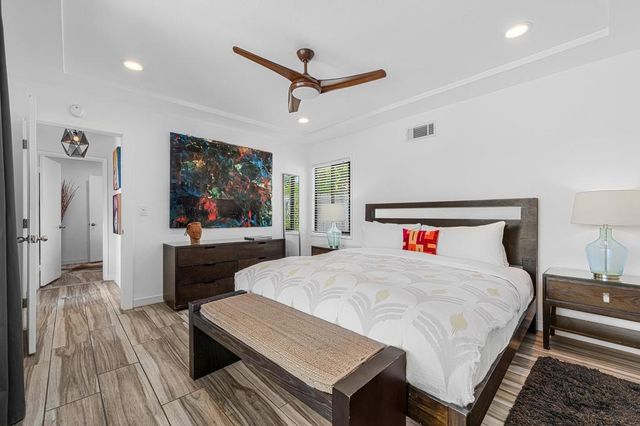 1620 E El Alameda, Palm Springs, CA 92262