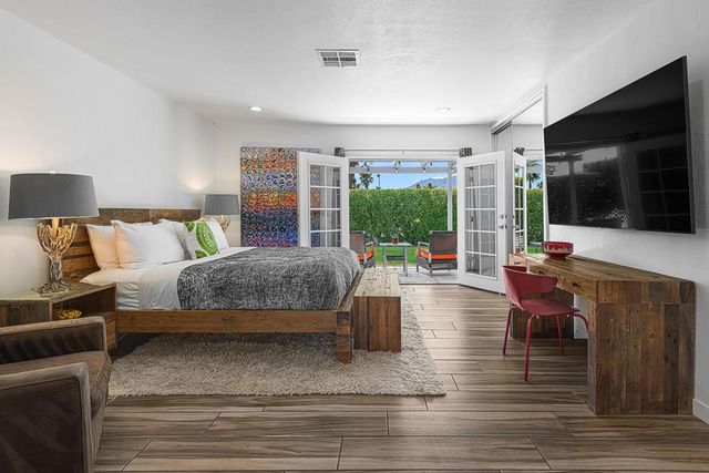 1620 E El Alameda, Palm Springs, CA 92262