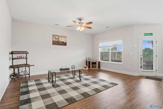 29540 Canoe Circle NW, Harvest, AL 35749