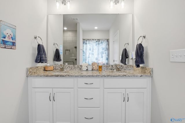 29540 Canoe Circle NW, Harvest, AL 35749