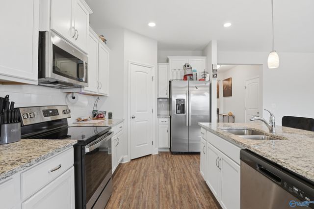 29540 Canoe Circle NW, Harvest, AL 35749