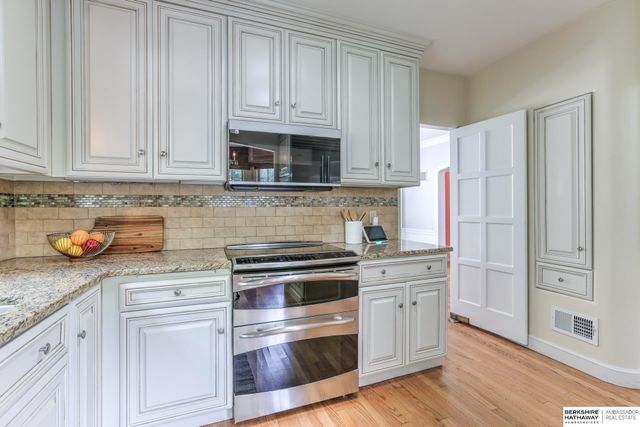 620 N 65 Street, Omaha, NE 68132