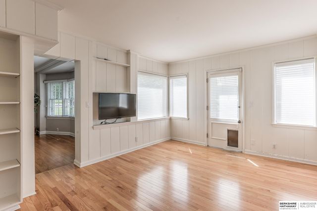 620 N 65 Street, Omaha, NE 68132