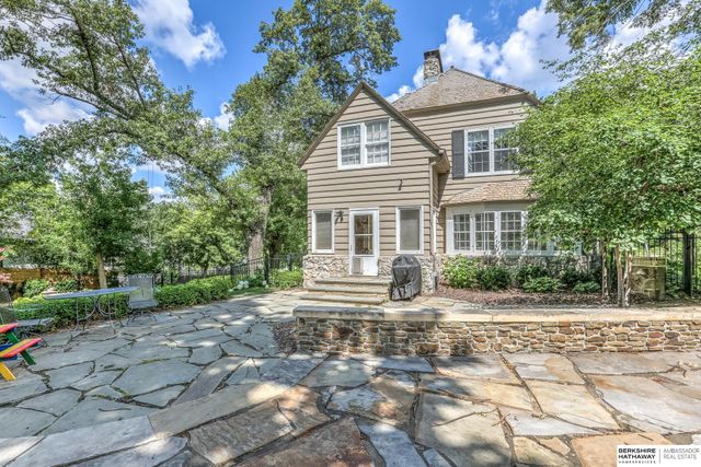 620 N 65 Street, Omaha, NE 68132