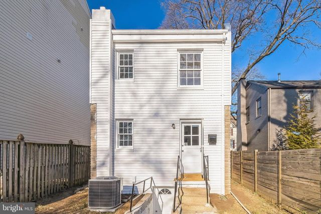 3829 ELBERT AVE, Alexandria, VA 22305