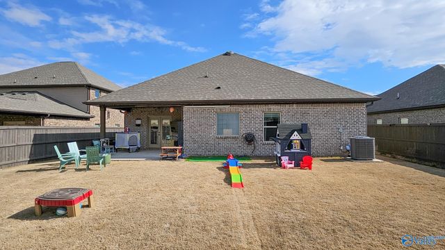 206 Rye Circle, Huntsville, AL 35811