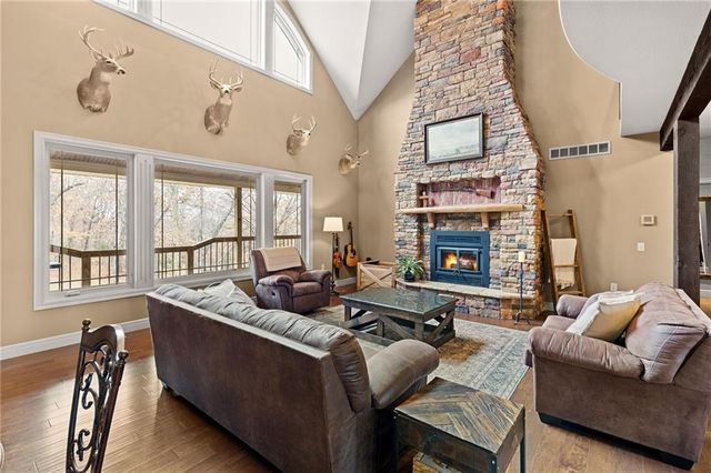 650 NW State Route 13 Highway, Warrensburg, MO 64093