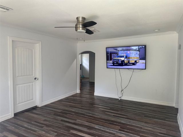 5325 Tarawa Road, Houston, TX 77033