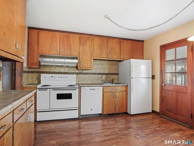 171 Old Point Road, Milford, CT 06460