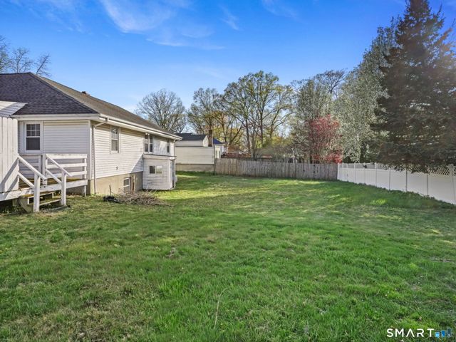 171 Old Point Road, Milford, CT 06460