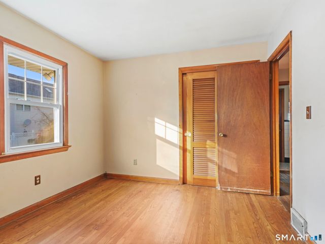 171 Old Point Road, Milford, CT 06460