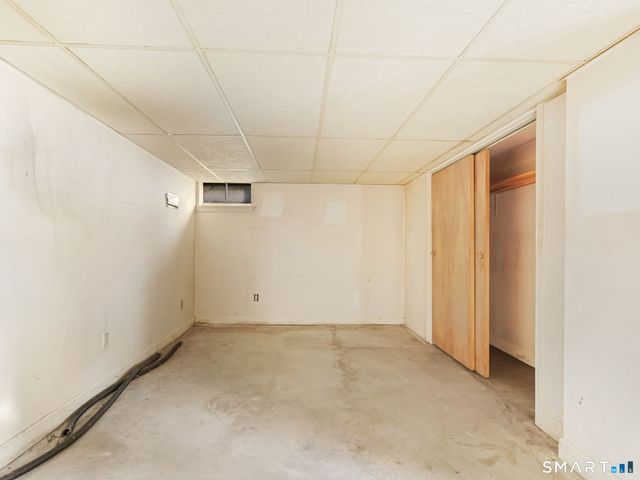 171 Old Point Road, Milford, CT 06460