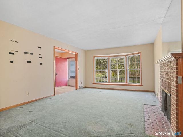 171 Old Point Road, Milford, CT 06460