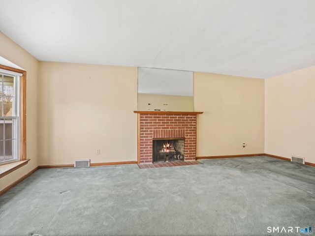 171 Old Point Road, Milford, CT 06460