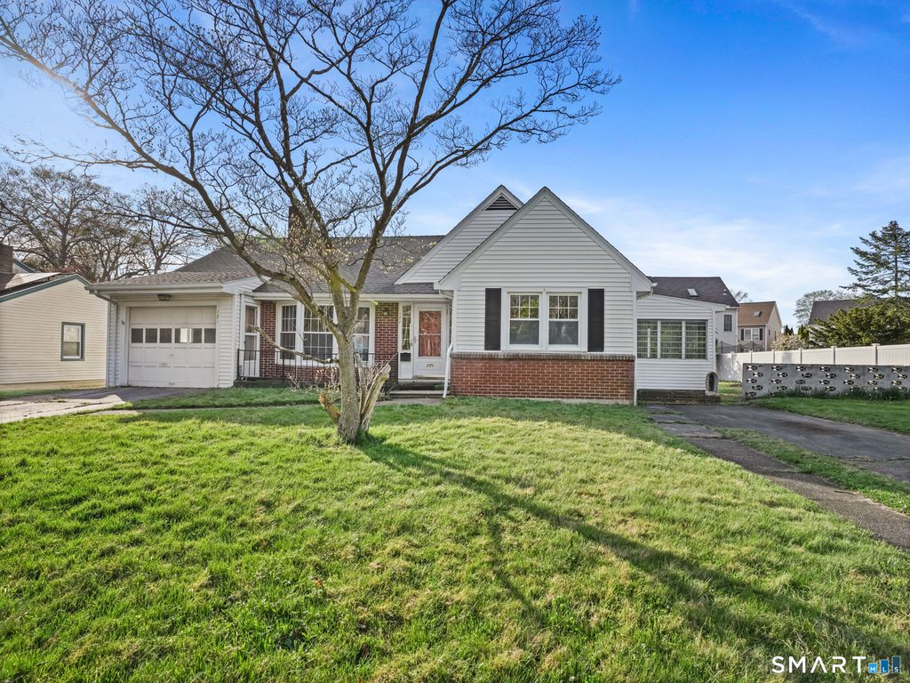 171 Old Point Road, Milford, CT 06460