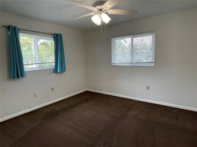 126 18TH AVENUE NE, St Petersburg, FL 33704