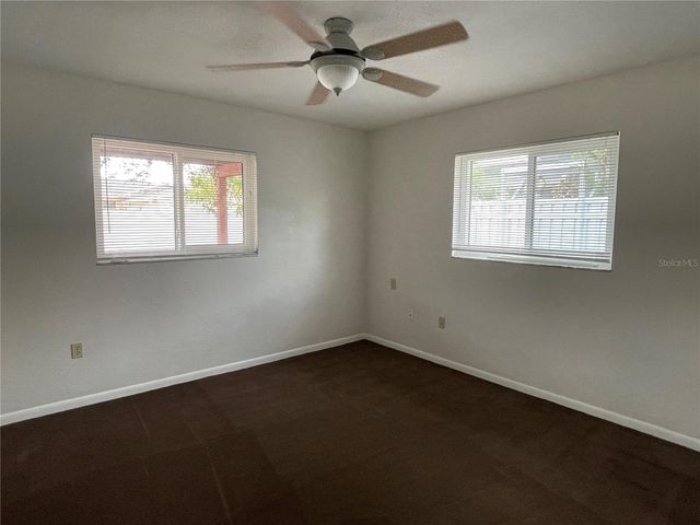 126 18TH AVENUE NE, St Petersburg, FL 33704