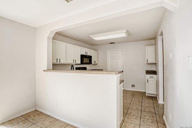 312 Passerina, Selma, TX 78154