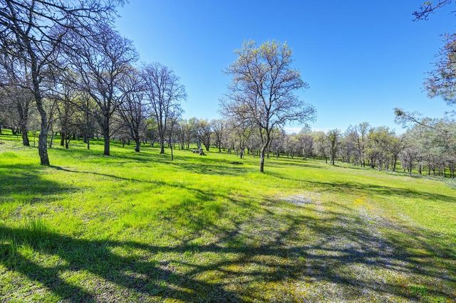 5508 High Sierra Rd, Pilot Hill, CA 95664