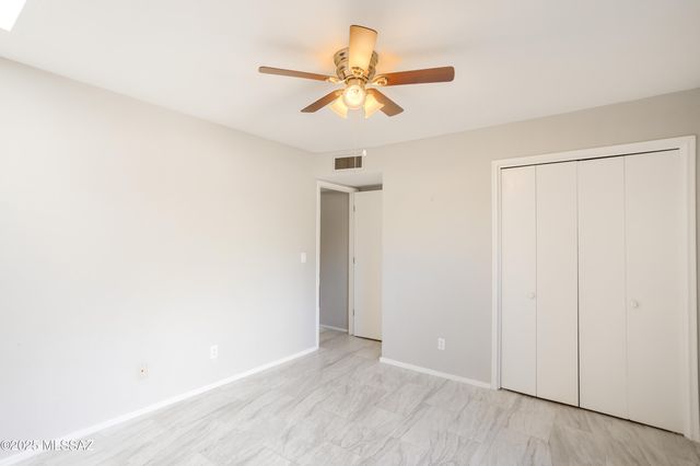 8456 N Via Tioga, Tucson, AZ 85704