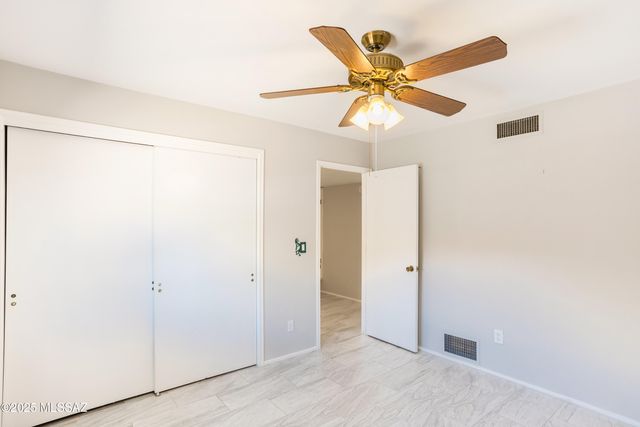 8456 N Via Tioga, Tucson, AZ 85704