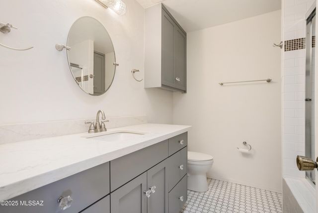 8456 N Via Tioga, Tucson, AZ 85704