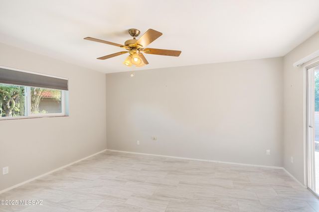 8456 N Via Tioga, Tucson, AZ 85704