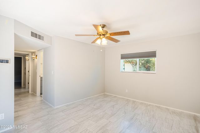 8456 N Via Tioga, Tucson, AZ 85704