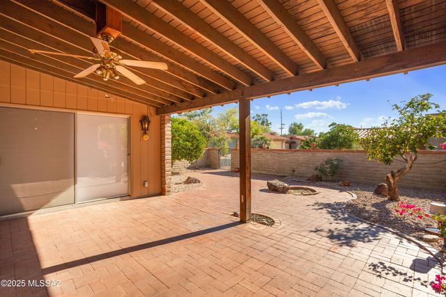 8456 N Via Tioga, Tucson, AZ 85704