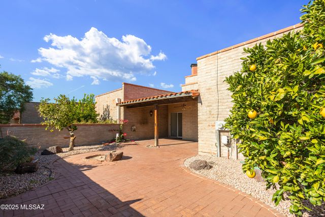 8456 N Via Tioga, Tucson, AZ 85704