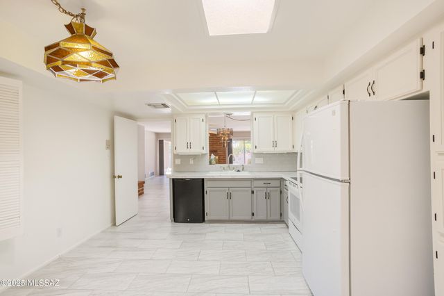 8456 N Via Tioga, Tucson, AZ 85704