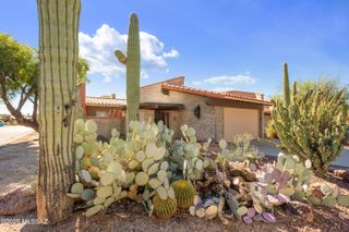 8456 N Via Tioga, Tucson, AZ 85704