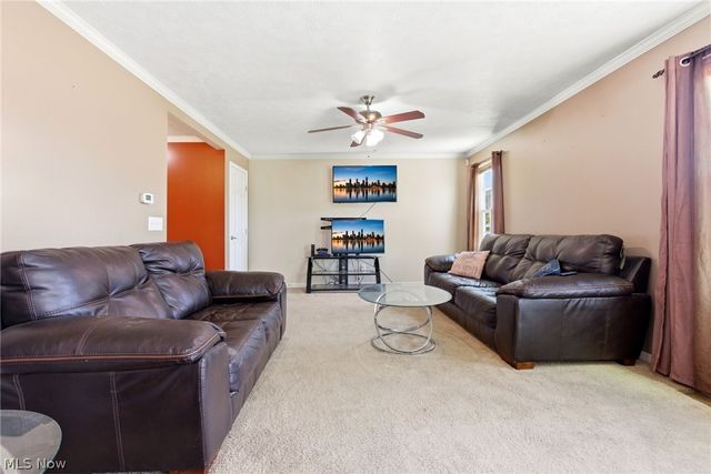 3286 Hidden Brook Drive, Ravenna, OH 44266