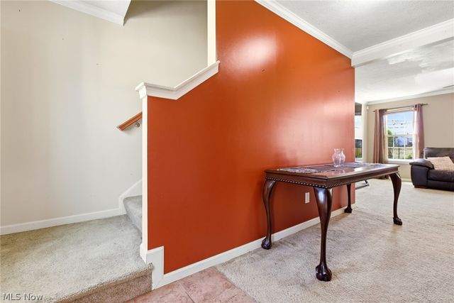 3286 Hidden Brook Drive, Ravenna, OH 44266