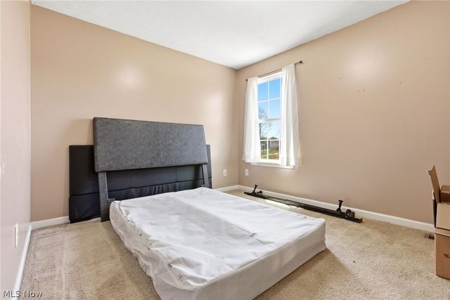 3286 Hidden Brook Drive, Ravenna, OH 44266
