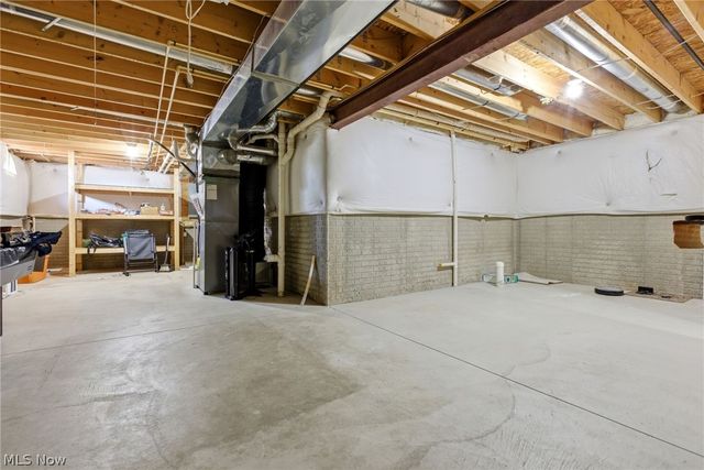 3286 Hidden Brook Drive, Ravenna, OH 44266