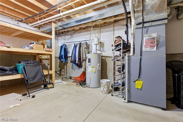 3286 Hidden Brook Drive, Ravenna, OH 44266
