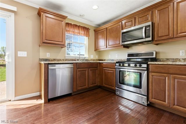 3286 Hidden Brook Drive, Ravenna, OH 44266