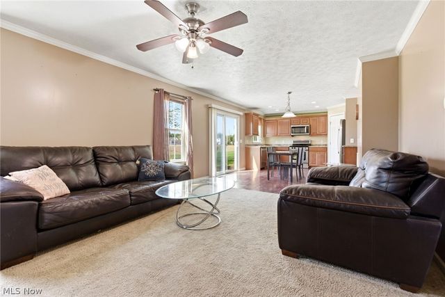 3286 Hidden Brook Drive, Ravenna, OH 44266