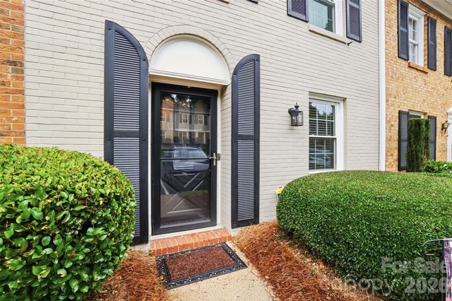 4605 Hedgemore Drive B, Charlotte, NC 28209