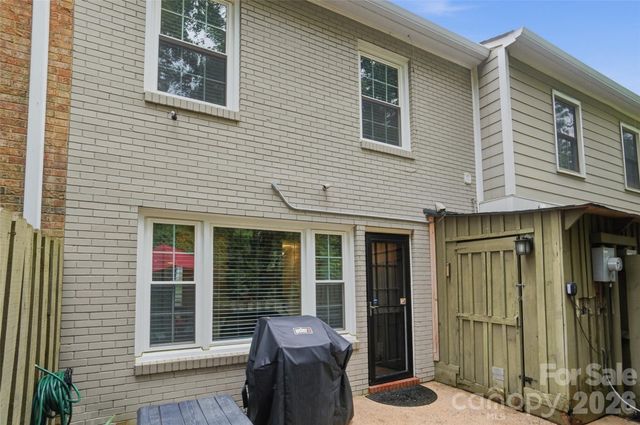4605 Hedgemore Drive B, Charlotte, NC 28209