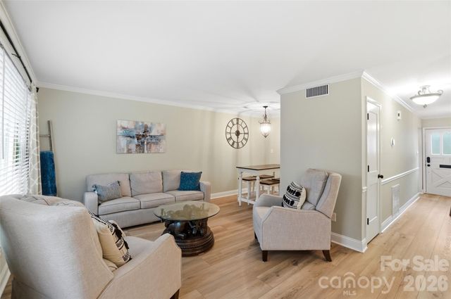 4605 Hedgemore Drive B, Charlotte, NC 28209