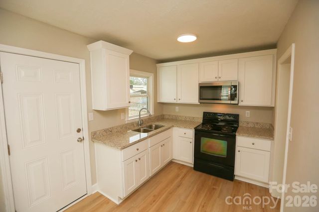 1304 Brenner Avenue, Salisbury, NC 28144