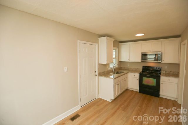 1304 Brenner Avenue, Salisbury, NC 28144